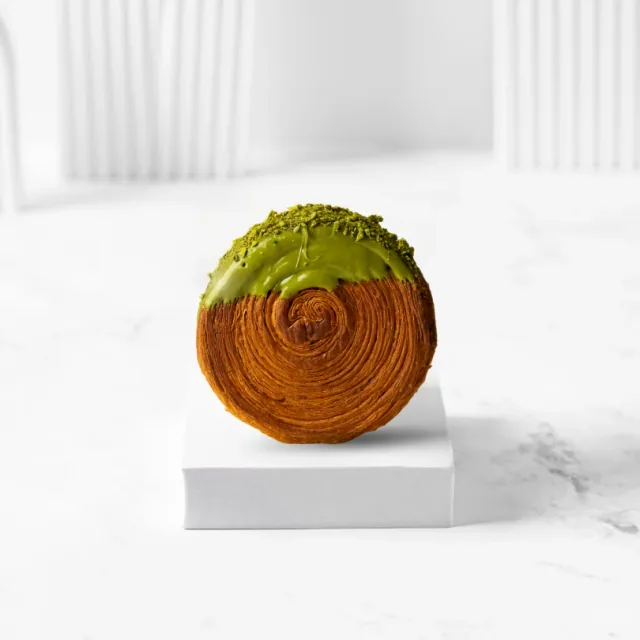Pistachio New York Roll